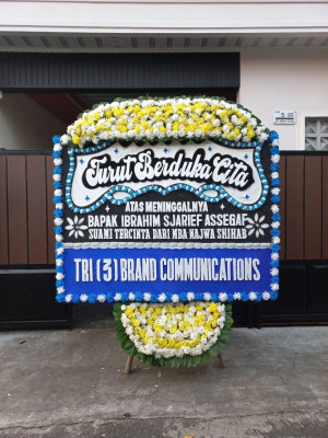 Papan Bunga Duka di Pangkalan Mansur
